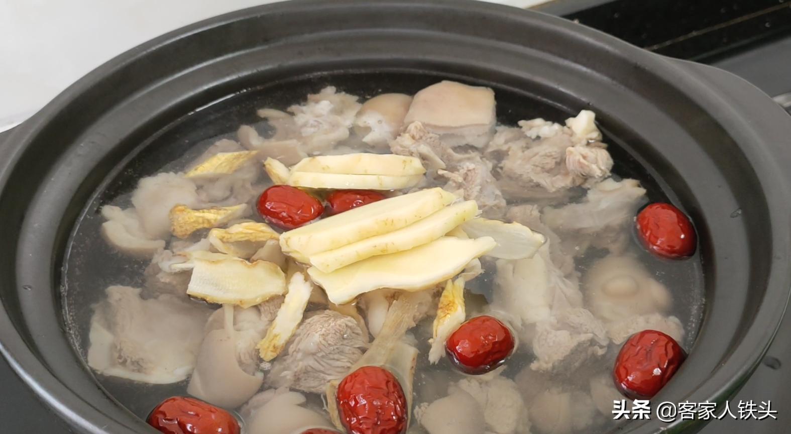 怎么样煲羊肉汤才好吃,怎么炖羊肉汤好喝又不膻