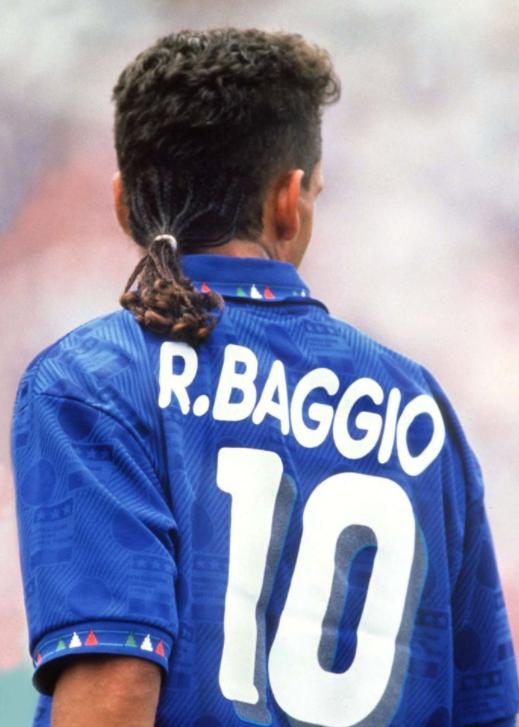 世界足球史上十大标志性发型，梅西C罗无缘上榜，榜首毫无争议