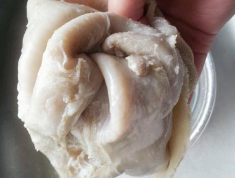 洗羊肚的简便方法,洗羊肚的妙招