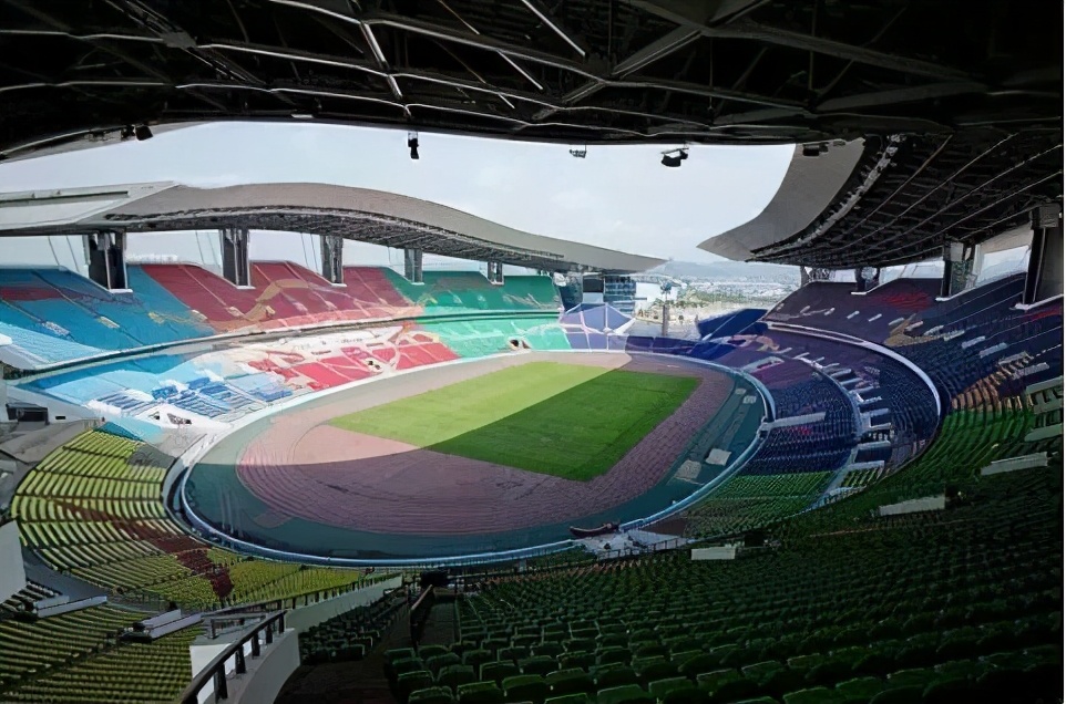 2022年以来乐山旅游经济形势,乐山旅游业与其他市相比