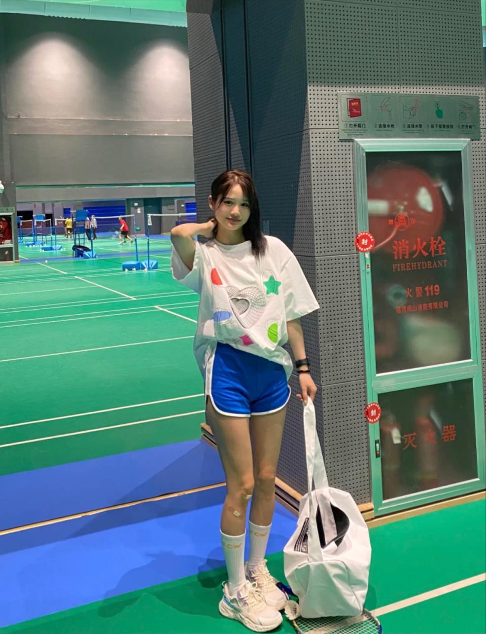 健身包hold不住，环保袋太显土，背SUBTLE运动旅行包能疯狂上分