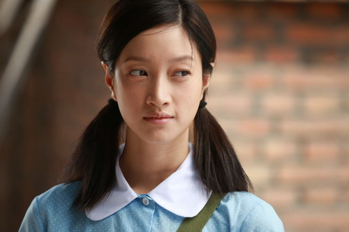 网传为新女友一掷千金,文章发博否认恋情,拖出一个隐藏的明星班