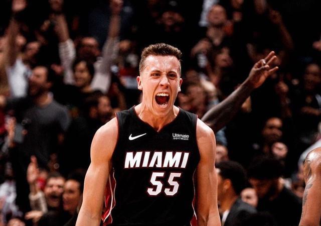 邓肯罗宾逊凯尔特人三分,邓肯罗宾逊三分集锦2021