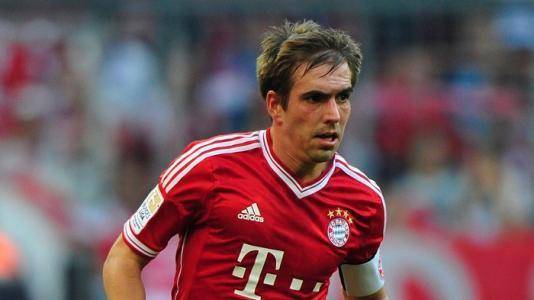 真君子！盘点足坛六大绅士：莱因克尔一辈子0黄牌，本泽马0红牌