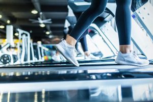 你还在为脸部水肿而烦恼吗,脸部水肿消除的最好方法运动