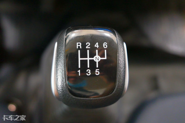 江西五十铃发布翼放轻卡新品,江西五十铃推出首款翼放es轻卡