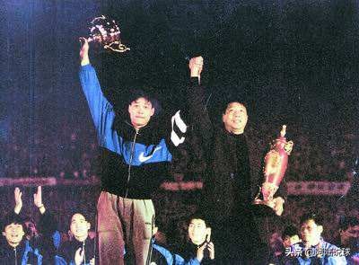 德甲九龙夺嫡是否乱世之最？史上最弱冠军最强降级队全是中国制造