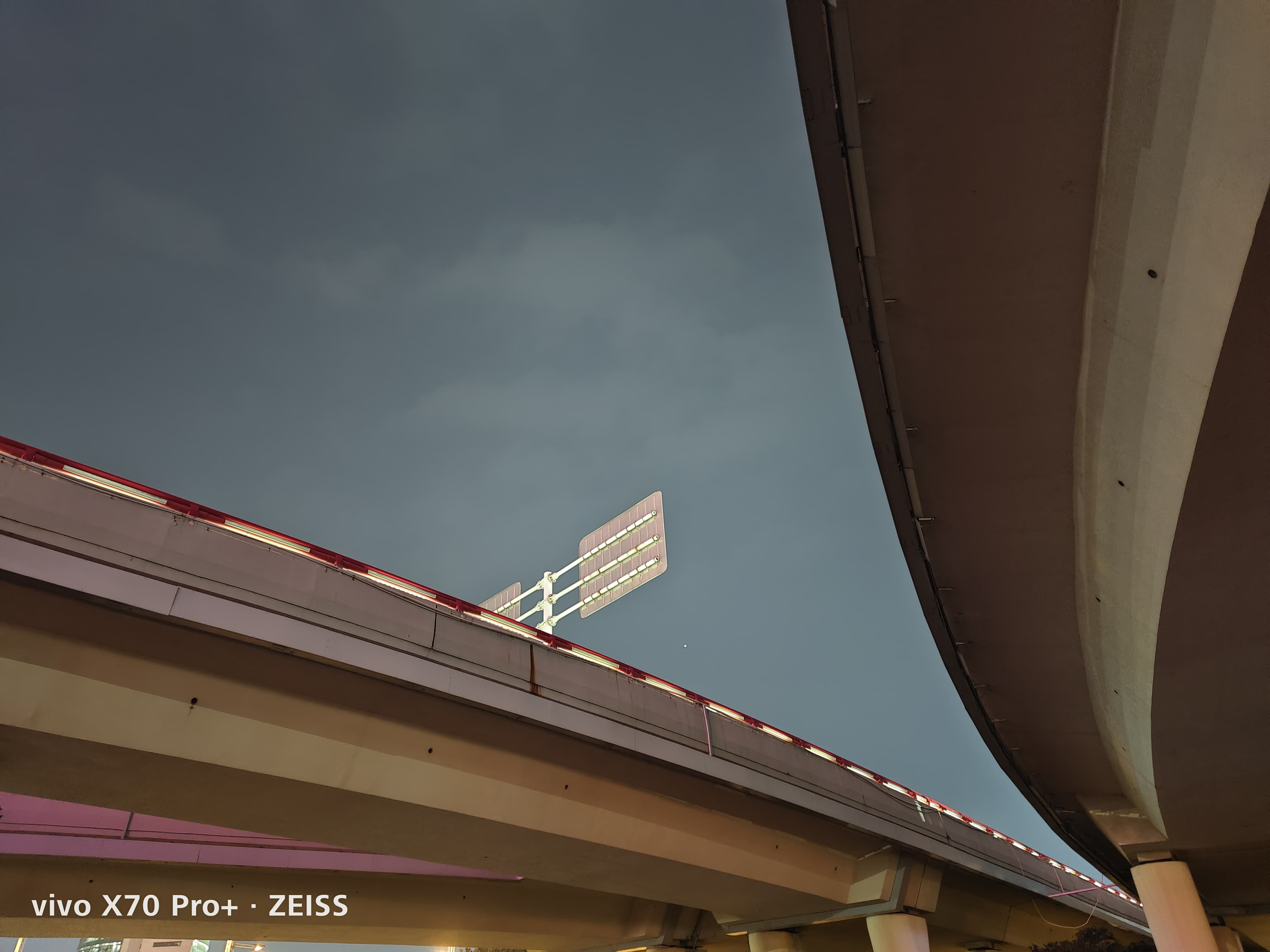 vivox70pro+双扬声器音质评测,vivox80pro天玑版评测