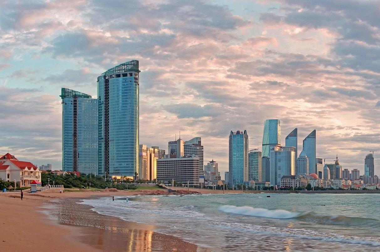 青岛到底是一个怎样的城市,青岛是一个很不错的城市