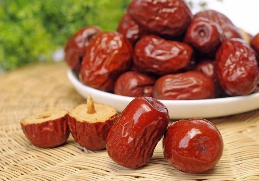 多喝热水对缓解痛经有用吗,多喝热水能治肚子上面的痛经吗