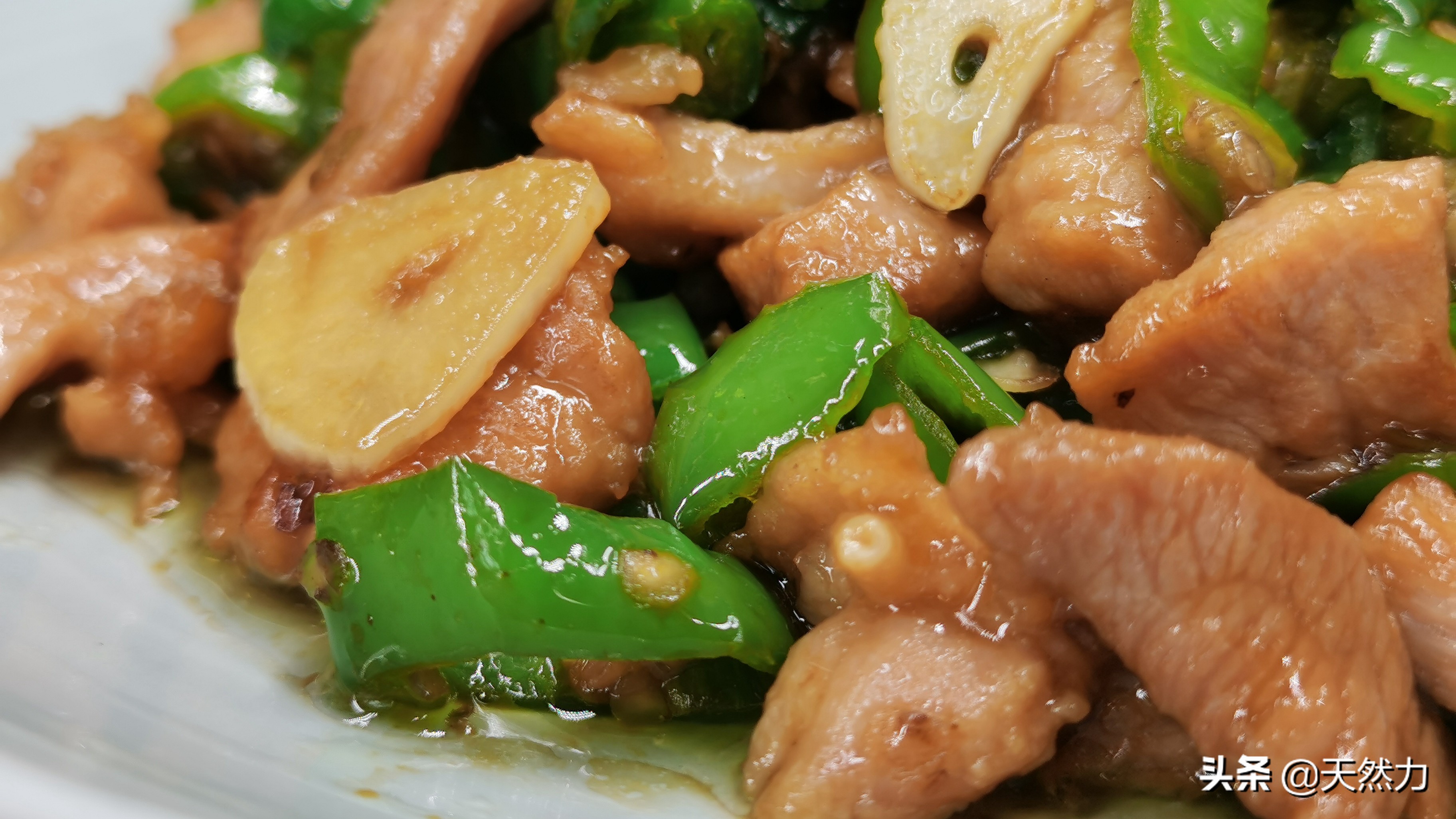 炒肉不粘锅的诀窍妙招姐,炒肉不粘锅的方法