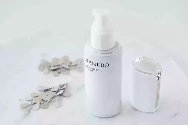 盘点日本最受欢迎的7款美白精华！平价和大牌究竟差在哪里？