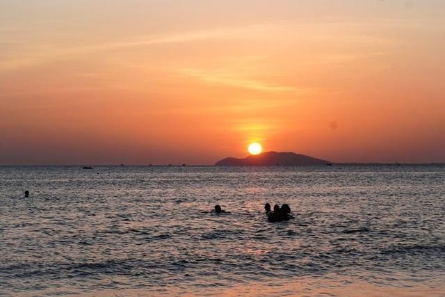 海南三亚旅游去哪里购物好点呢,海南旅游购物攻略最新