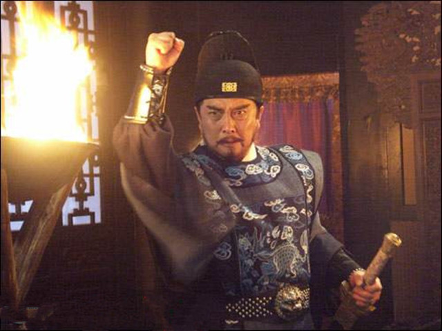 这个人前半生一事无成，后来迁了祖坟，立马飞黄腾达名扬天下