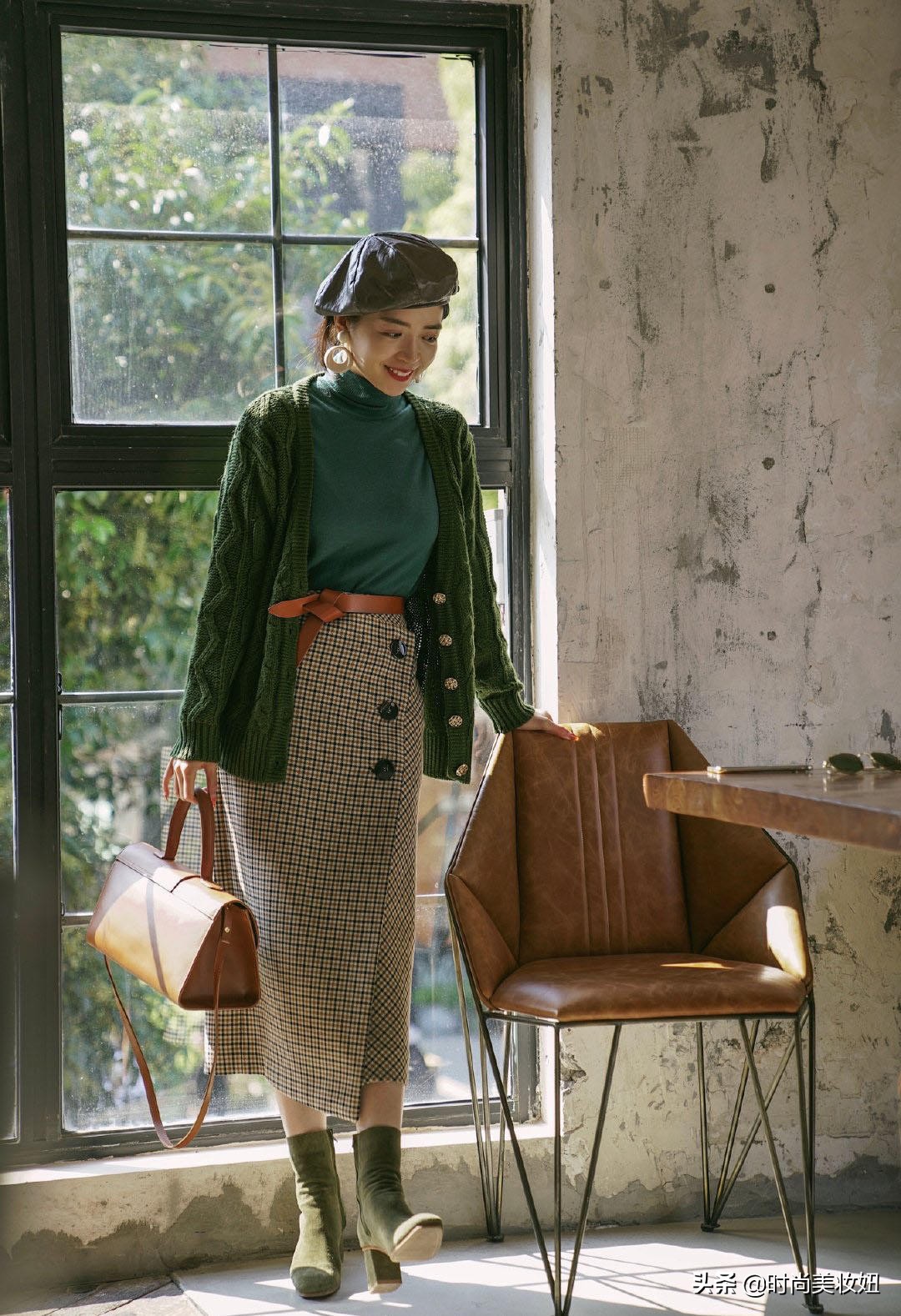 三木开衫搭配,三木同款卡其色毛衣开衫