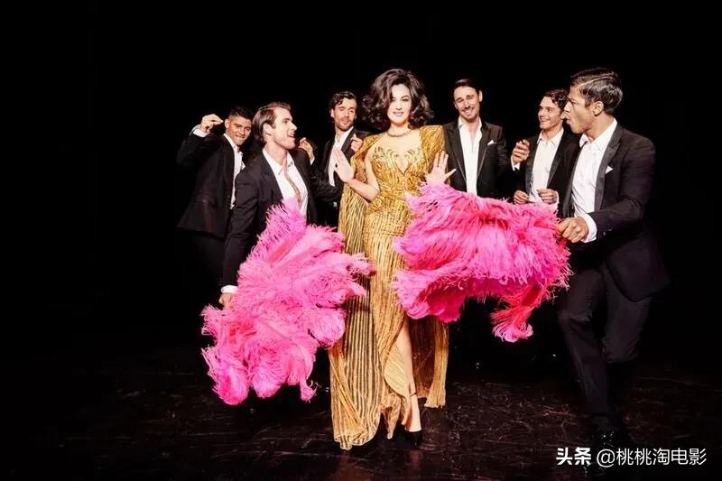 莫妮卡贝鲁奇的美图个人写真,莫妮卡贝鲁奇惊艳写真图片