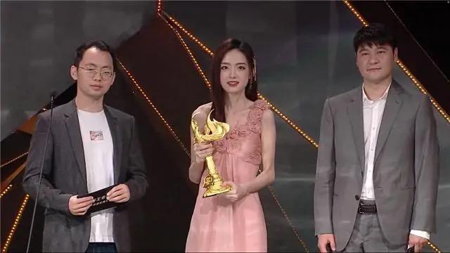 年度颁奖典礼！暖阳最佳，大仙一诺AG收获颇丰，冬冠杯形同虚设