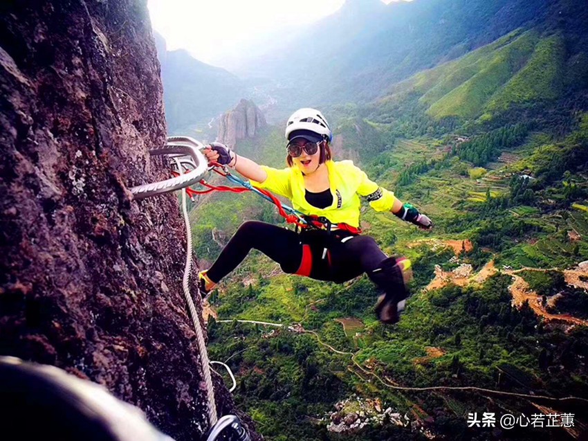 一座山可以用什么词来形容,形容一座山的风景词语