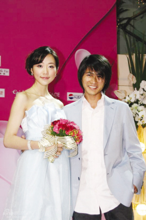 年轻时的韩寒现在怎么样了,韩寒的另类成长给我们很多深思