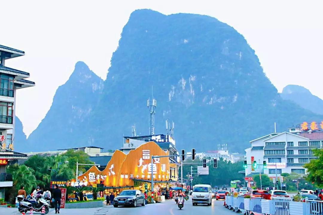 业余自由摄影师靠什么赚钱,摄影师是如何赚钱的