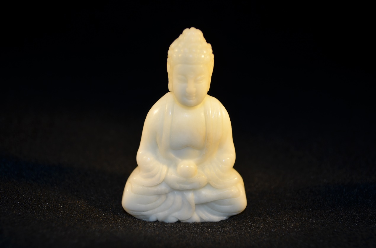 鸡血石与田黄石的结合,硬田黄石与田黄石