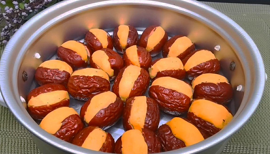 怎样煮鲜枣更甜又好吃,解锁红枣新吃法三蒸三晒软糯香甜