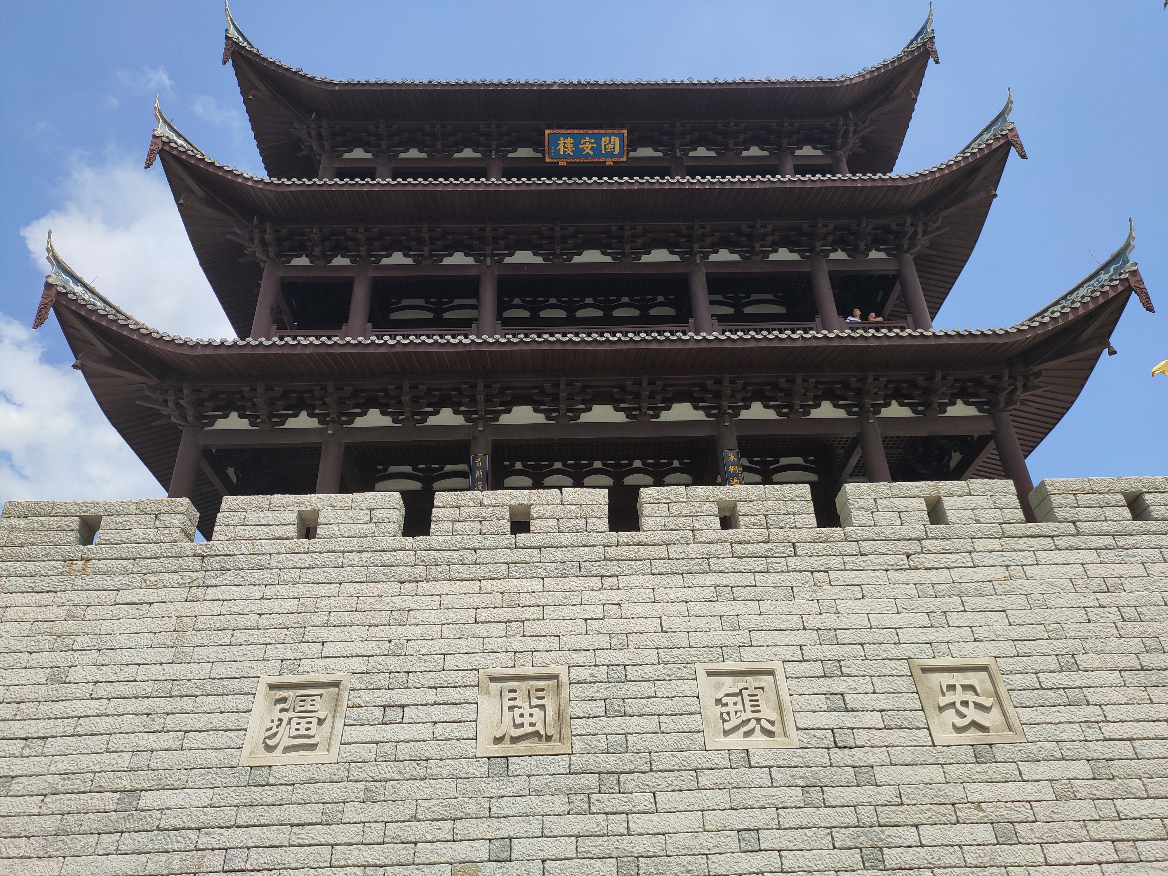 又是暑假研学作业，找个少人，少花钱的地方去吧