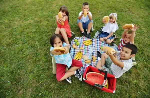 体质差的小孩适合哪种体育运动,从儿童身体条件看适合的运动项目