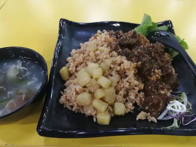 洛阳理工学院食堂怎么样,洛阳理工学院食堂美食推荐