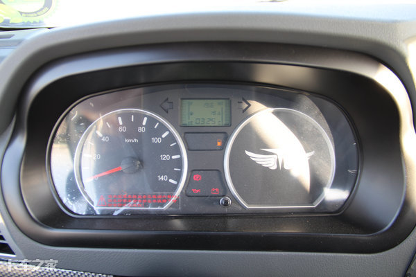 2.1米地库能下2.16米高的车吗,2.0排量汽油微卡