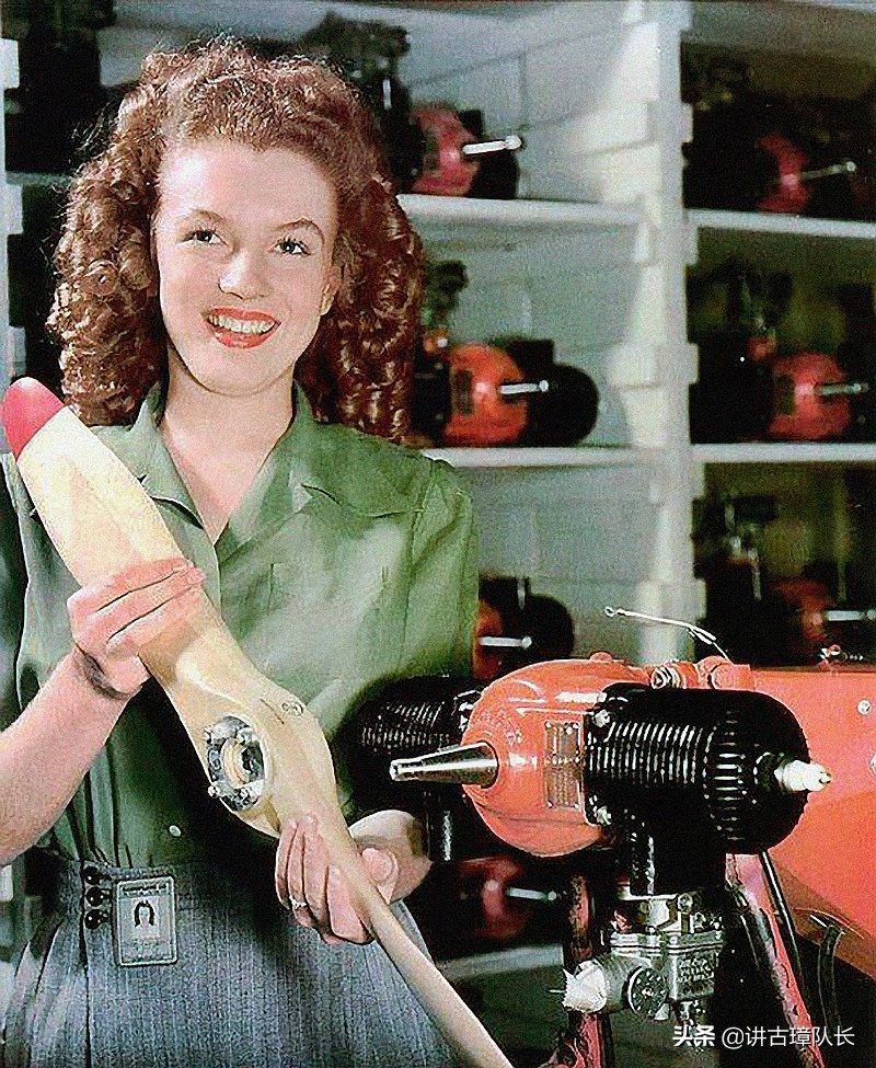 玛丽莲梦露去世谁帮她举行葬礼,玛丽莲梦露死后墓地