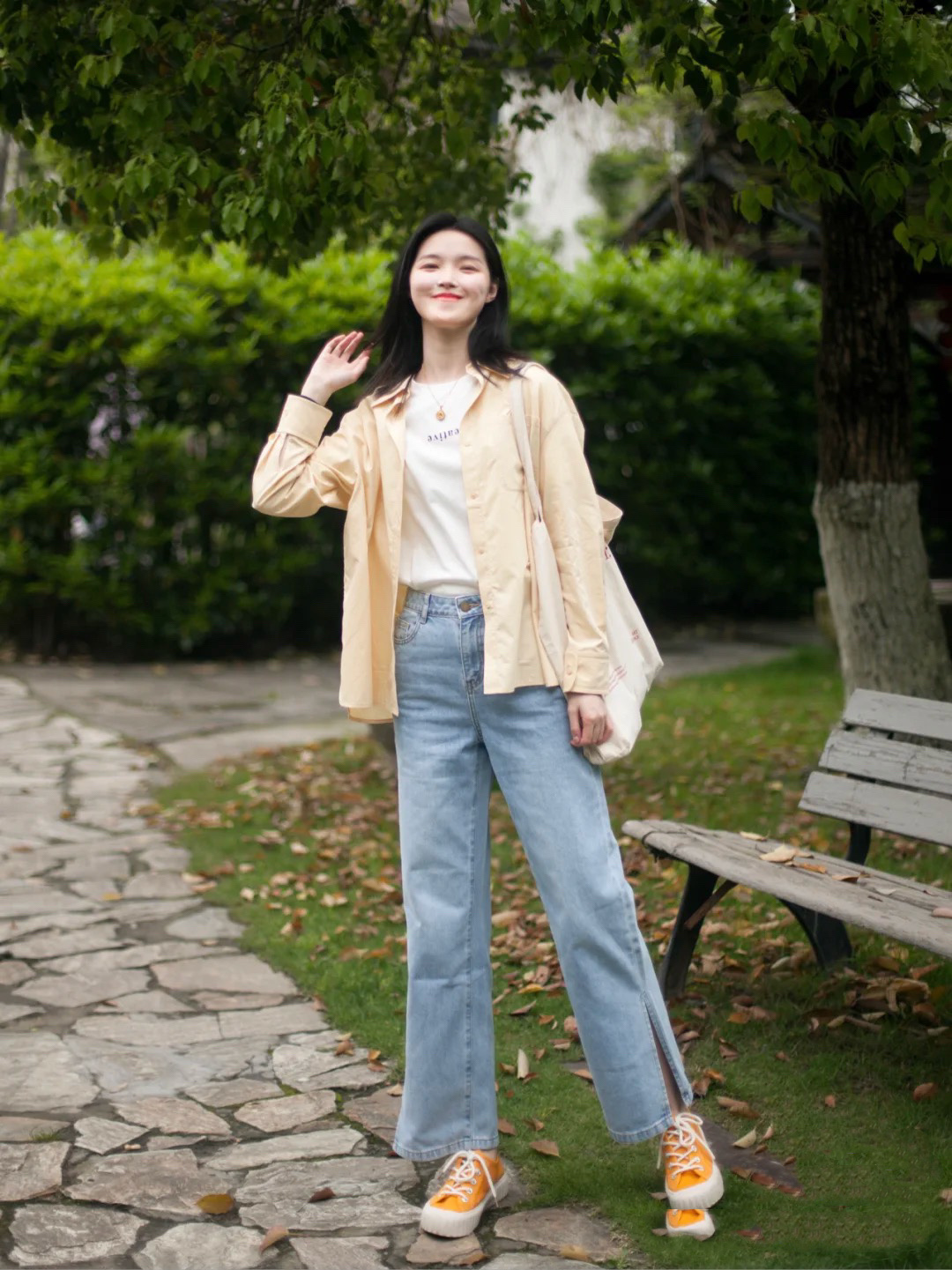 牛仔裤颜色深了如何变浅呢,浅色牛仔裤和深色牛仔裤