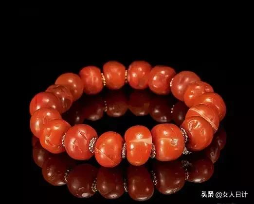 土豪看价值连城的东西,真正的土豪手串