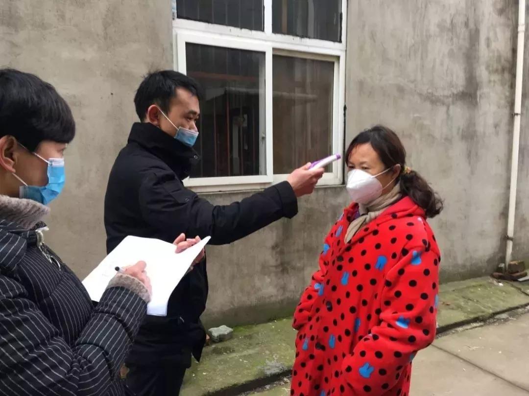 小家大爱我该承担更多的责任,用行动诠释小家大爱