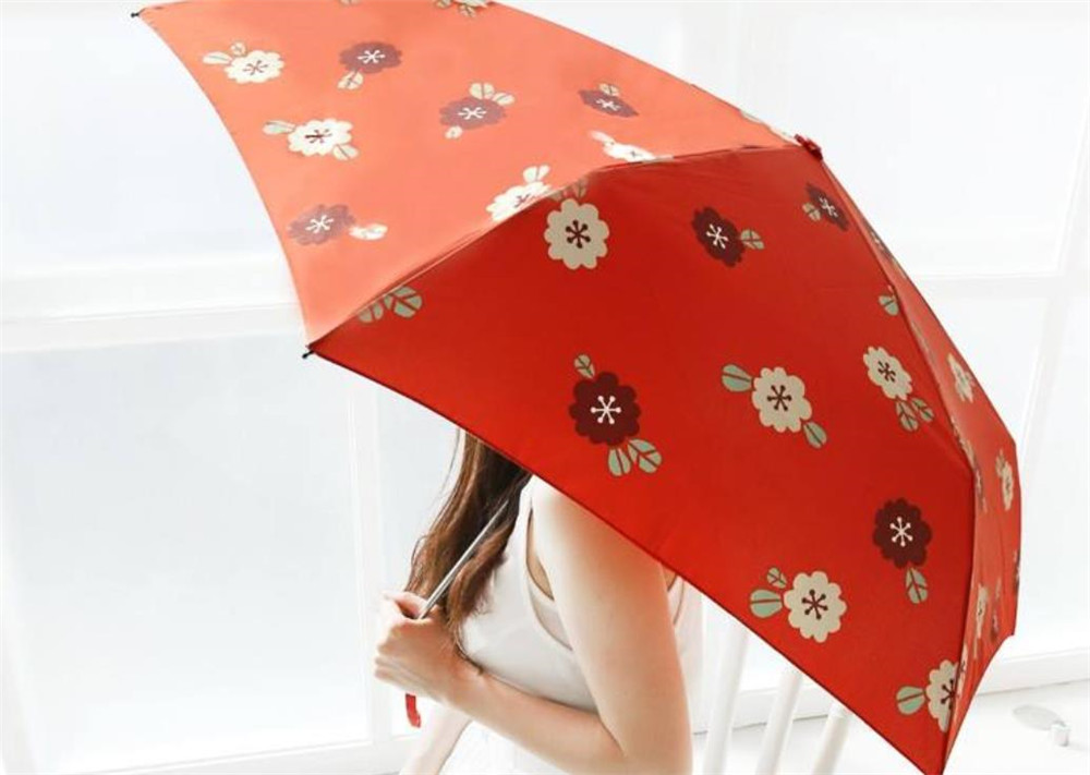 糟了!入秋后皮肤敏感红肿刺痛该咋办?做到这四点告别“红脸蛋”