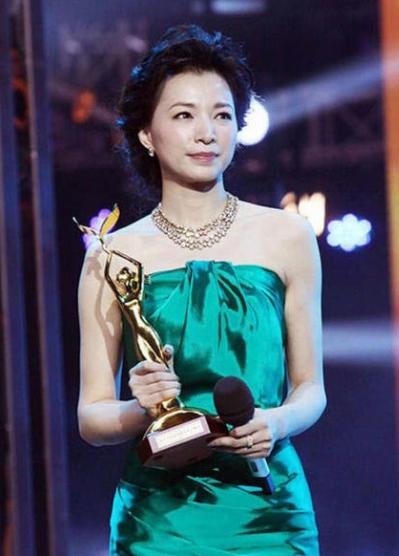 董卿的历程,央视一姐董卿现在怎么样了