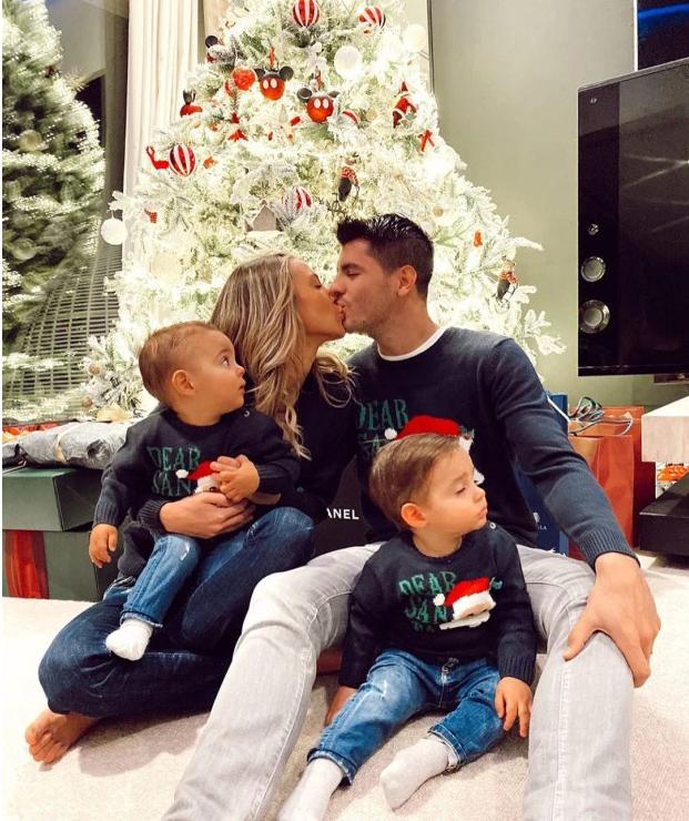 梅西去c罗家做客,梅西在阿根廷家里吃烤肉