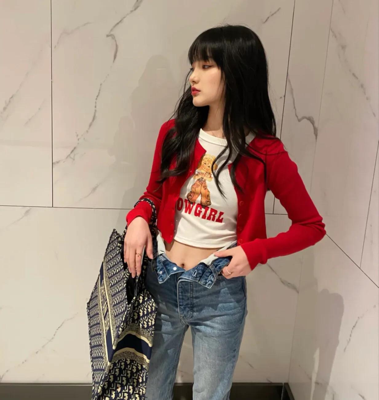 最流行的牛仔裤新穿法,穿牛仔裤不拉拉链是什么风格