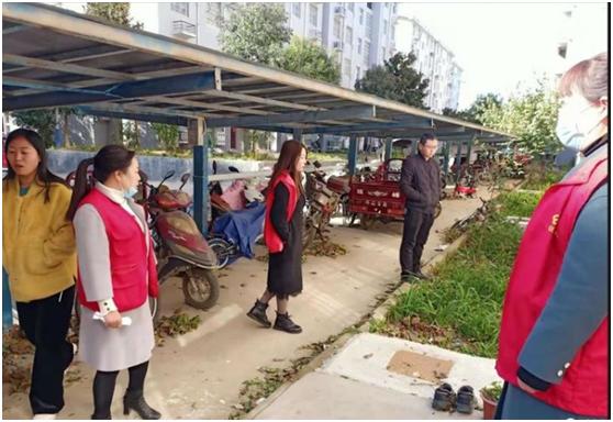 舞钢市院岭街道：协调暖气管道问题暖出居民幸福感