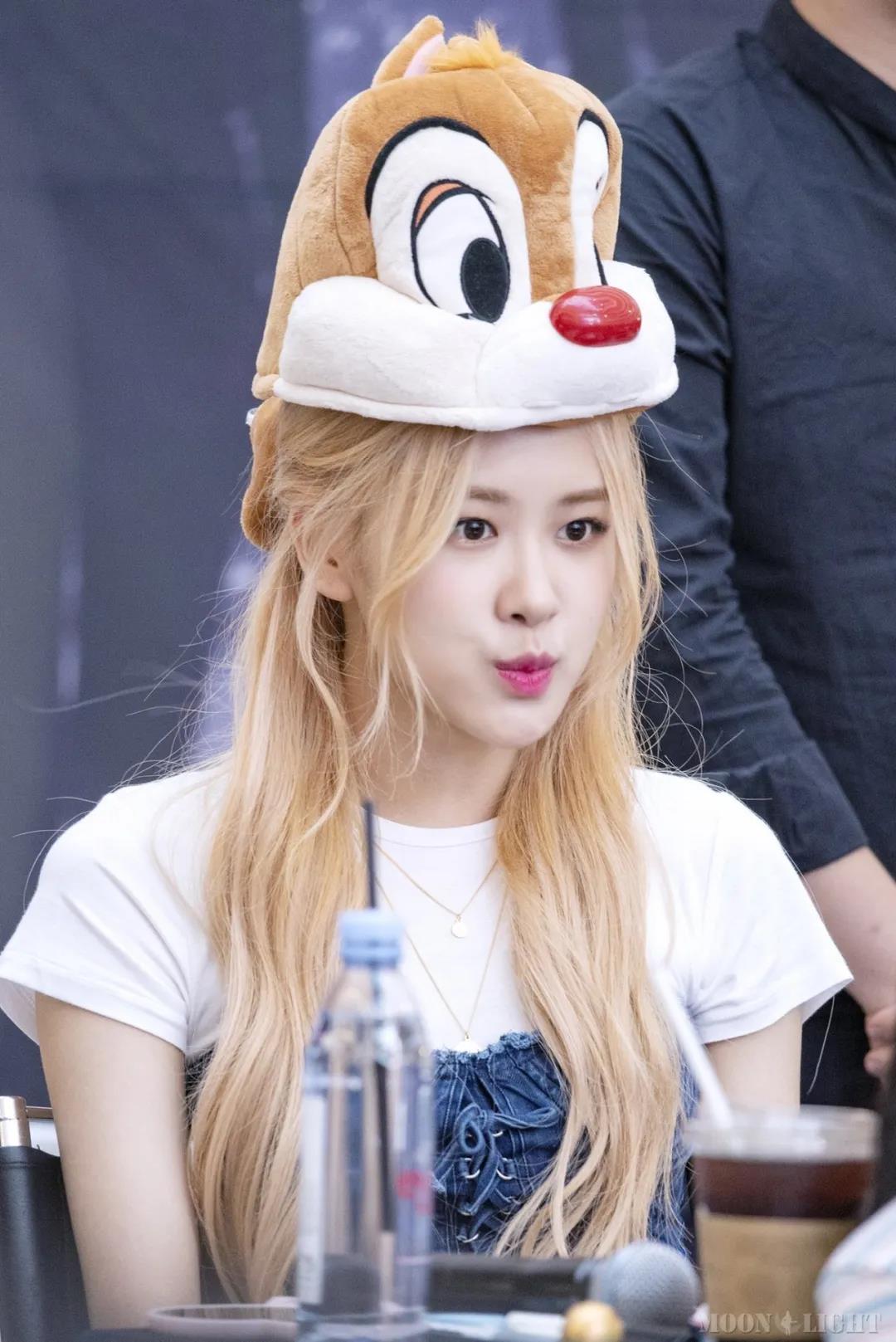 blackpink朴彩英为什么垫底 (blackpink成员朴彩英的稀有照片)