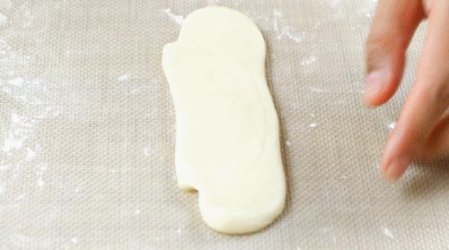 如何用烤箱烤芝麻烧饼,老北京麻酱芝麻烧饼的烤箱做法