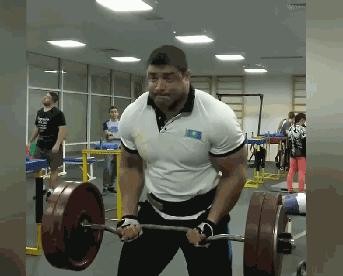 怎样才能练出强壮的手臂肌肉呢,如何快速锻炼手臂的臂力