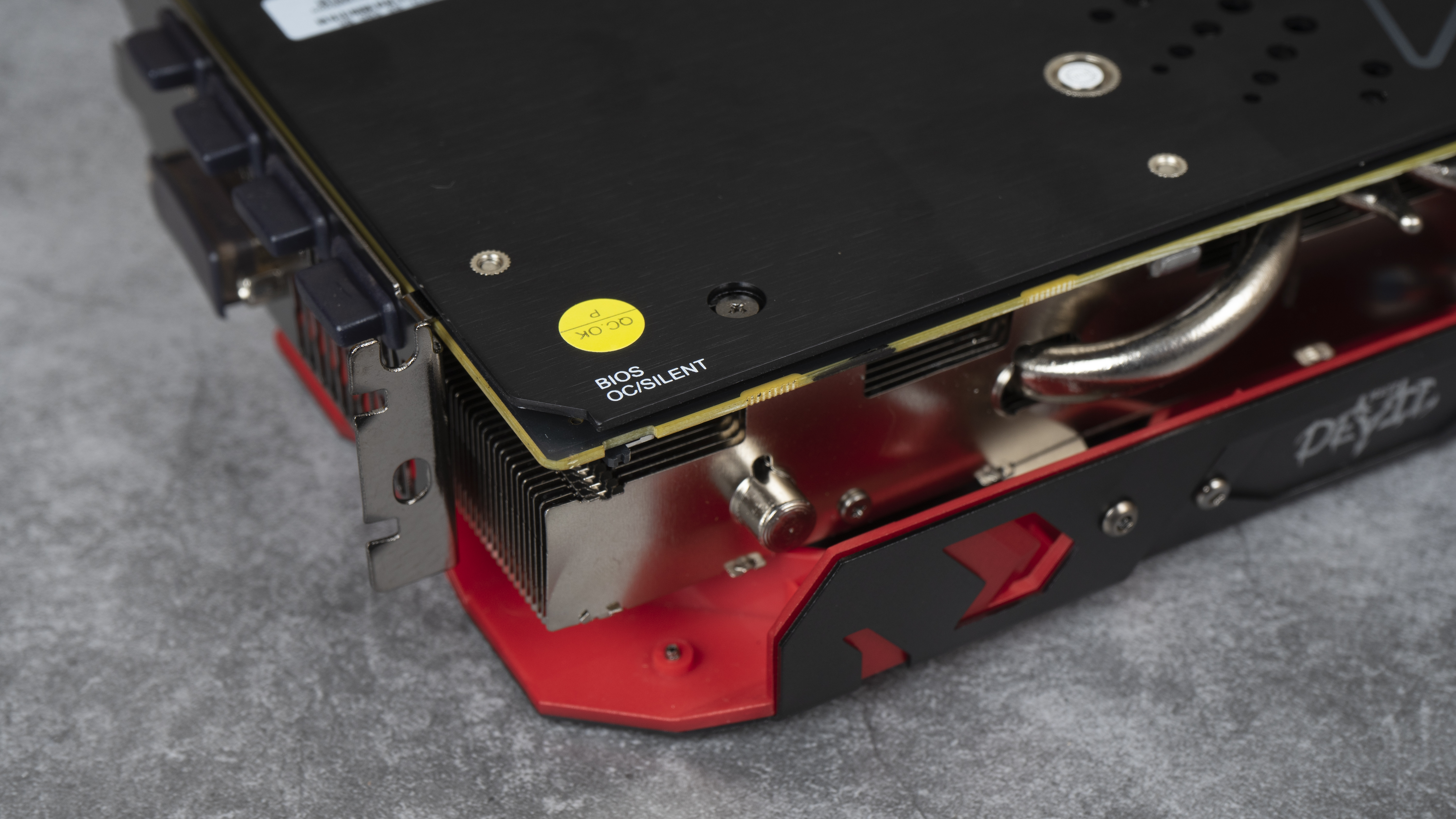 迪兰rx5908g显卡测评,rx590迪兰恶魔和蓝宝石超白金