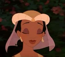 头大脸大变美思路,鹅蛋脸适合的最佳发型戴帽子