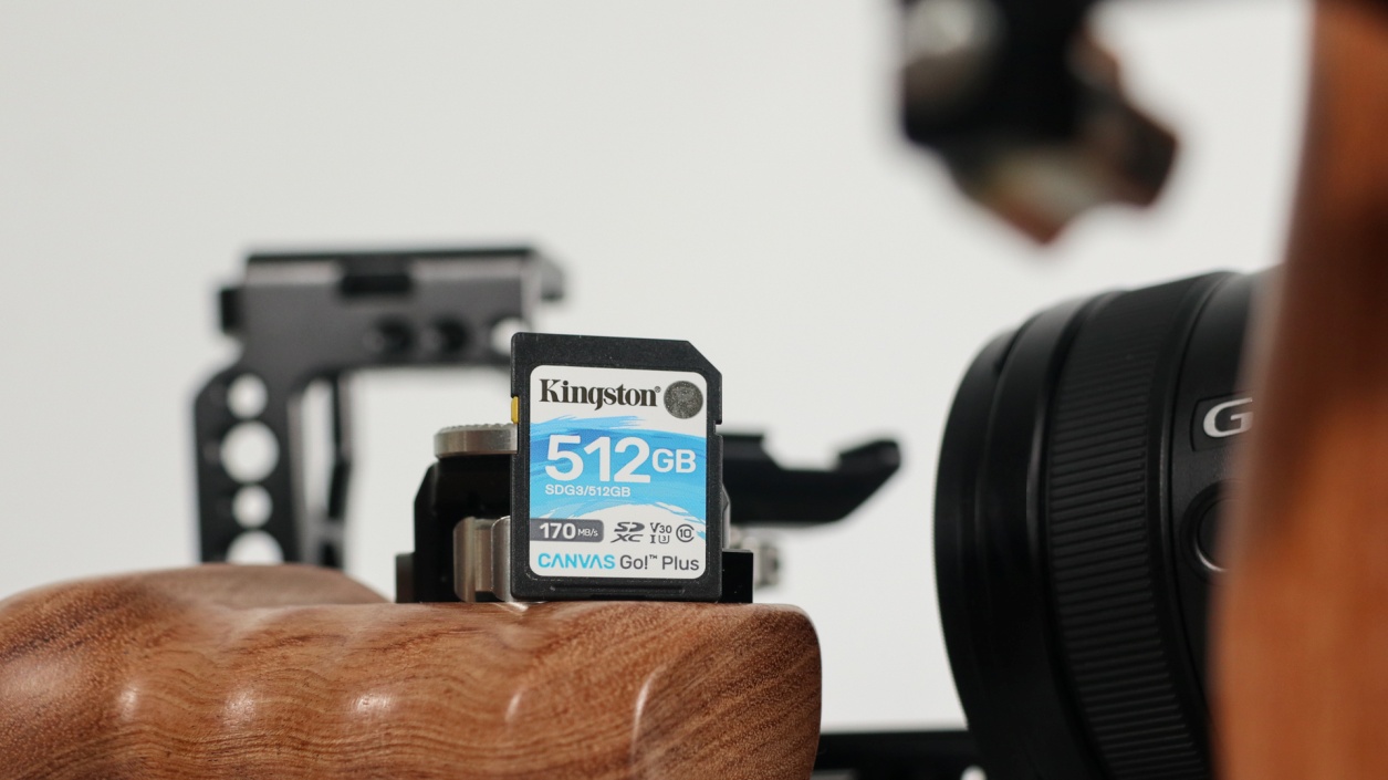 金士顿32g内存卡加二合一读卡器,金士顿u3tf卡