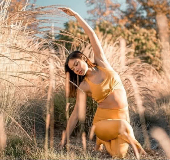 黎明乐基儿怀孕过吗,乐基儿高难度瑜伽照