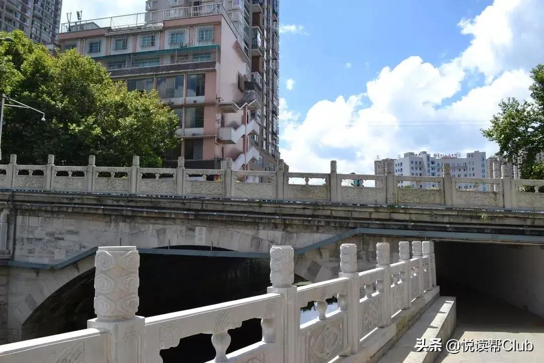 “贵州桥”被华春莹点赞后，安顺的这些桥纷纷“亮相”