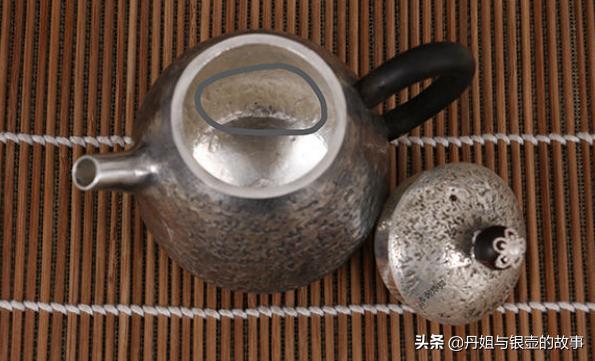 银壶有锈点是什么原因,银壶里的黑点点怎么去除