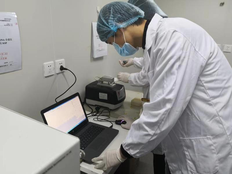 坚决打赢两场攻坚战,三场硬仗一起打