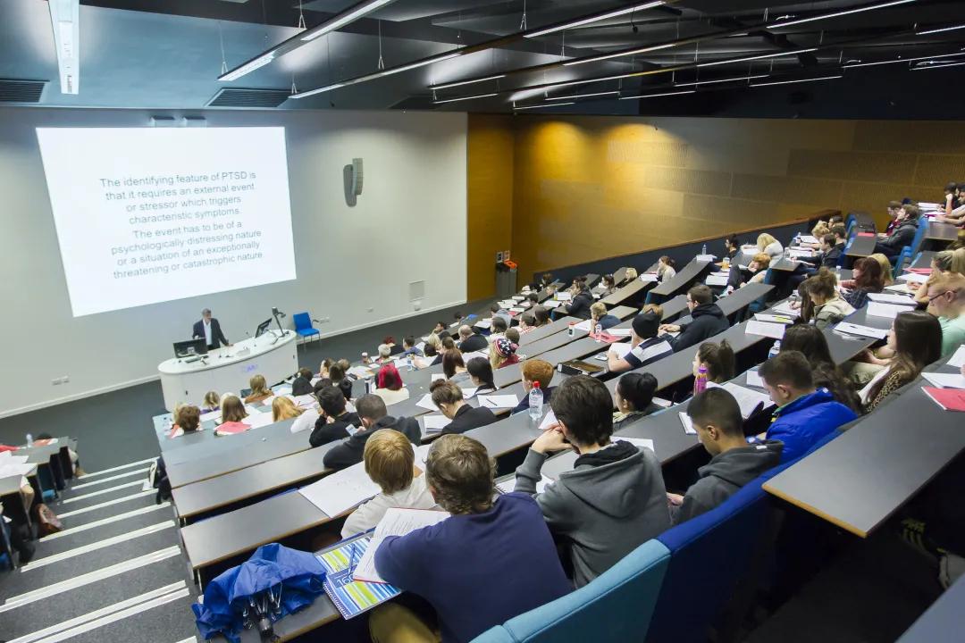 利物浦约翰摩尔斯大学难度,英国利物浦约翰摩尔斯大学排名